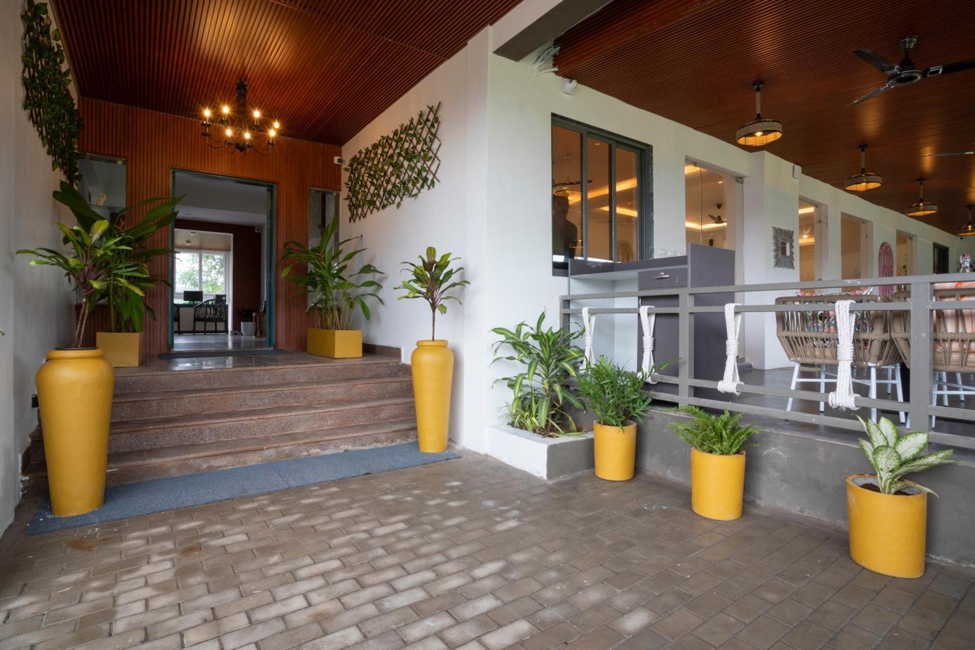 Stone Wood Hotel Amboli Amboli  Eksteriør billede